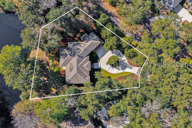 2 Chelsea Ct, Hilton Head Island, SC 29928