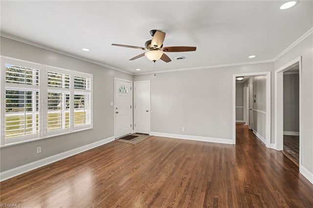 6025 Skylark Road, Pfafftown, NC 27040
