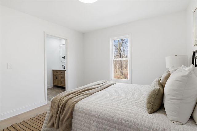 1241 County Road 8, Farmington, NY 14425