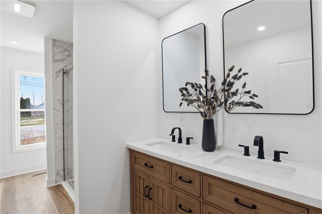 1241 County Road 8, Farmington, NY 14425