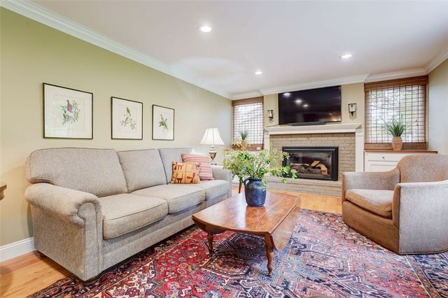 18 Concord Drive, Pittsford, NY 14534