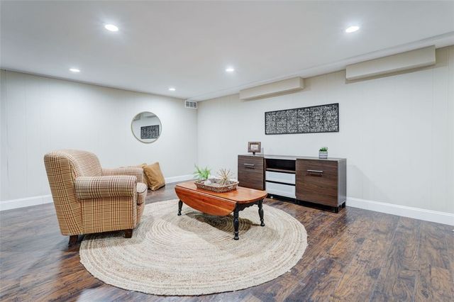 18 Concord Drive, Pittsford, NY 14534