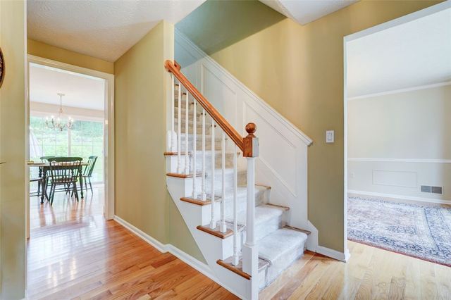 18 Concord Drive, Pittsford, NY 14534