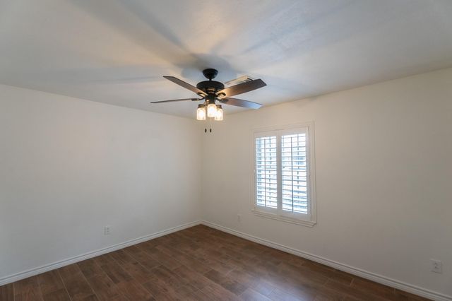 5718 Kuldell Drive, Houston, TX 77096