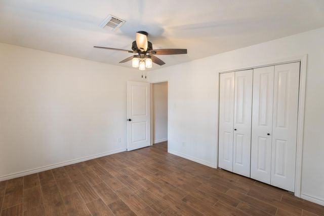 5718 Kuldell Drive, Houston, TX 77096