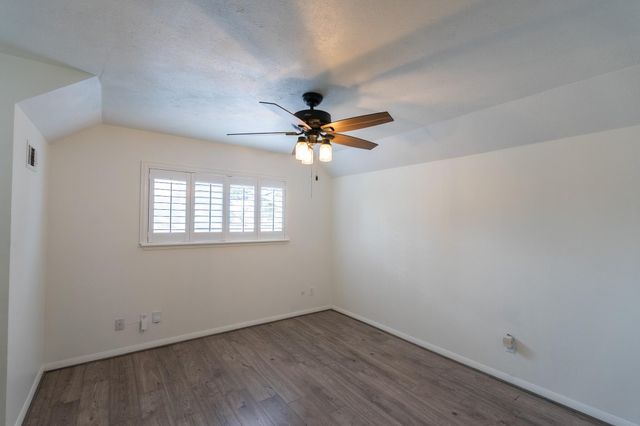 5718 Kuldell Drive, Houston, TX 77096