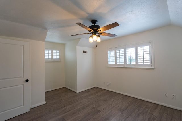 5718 Kuldell Drive, Houston, TX 77096