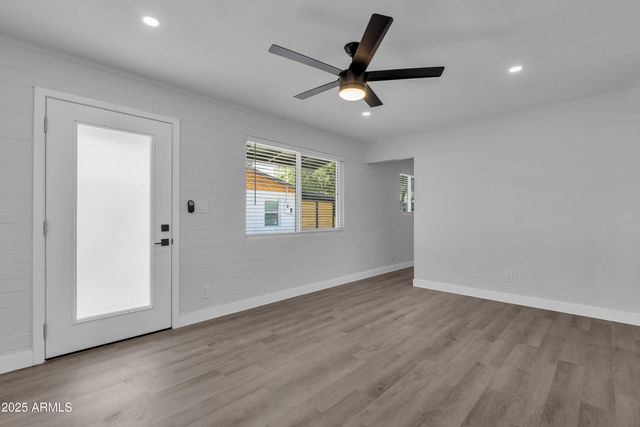 3110 N 39TH Street, Phoenix, AZ 85018