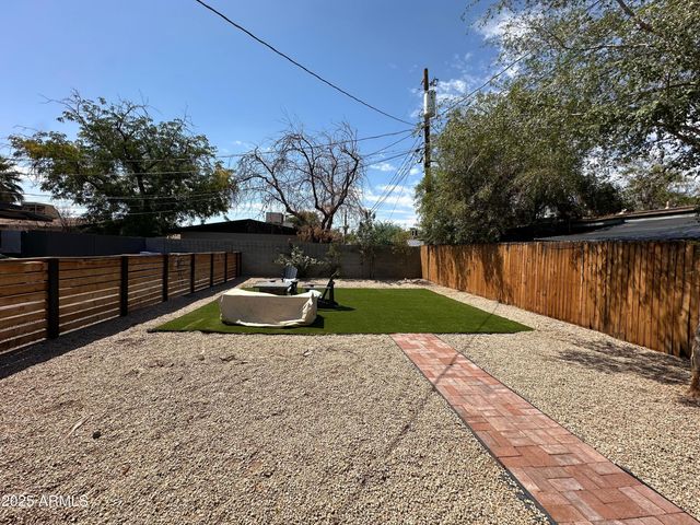 3110 N 39TH Street, Phoenix, AZ 85018