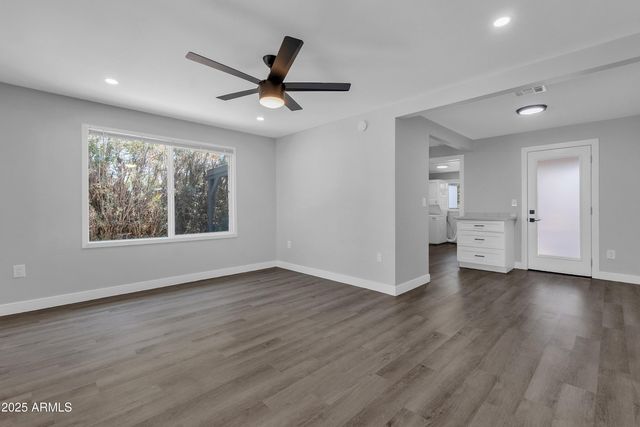 3110 N 39TH Street, Phoenix, AZ 85018
