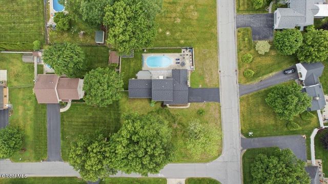 15 Jerome Lane, South Glens Falls, NY 12803