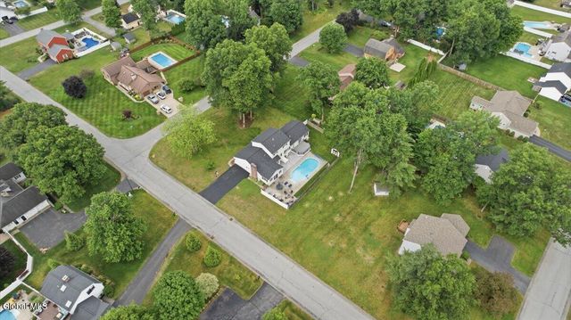 15 Jerome Lane, South Glens Falls, NY 12803