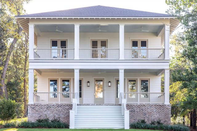 451 N Mobile Street, Fairhope, AL 36532