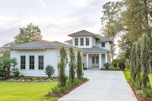 451 N Mobile Street, Fairhope, AL 36532