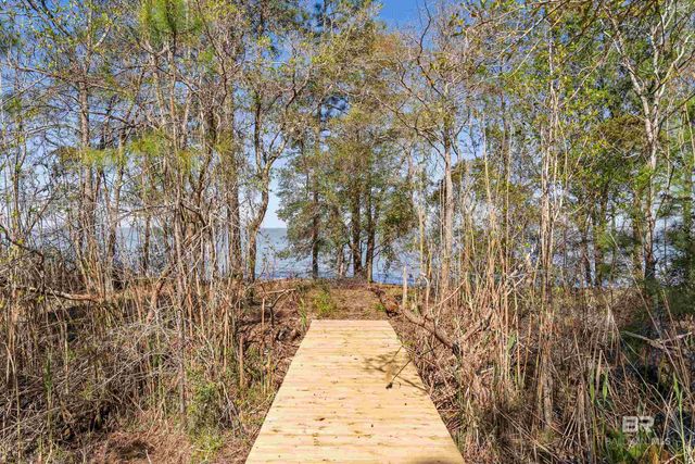 451 N Mobile Street, Fairhope, AL 36532