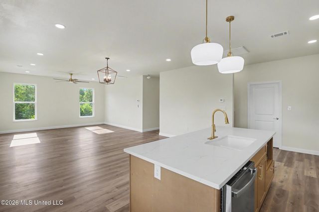 6601 April Bayou Drive, Biloxi, MS 39532