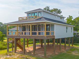 6601 April Bayou Drive, Biloxi, MS 39532
