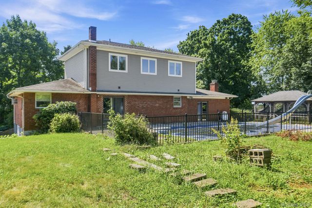 91 Ridge Road, Marlboro, NY 12542