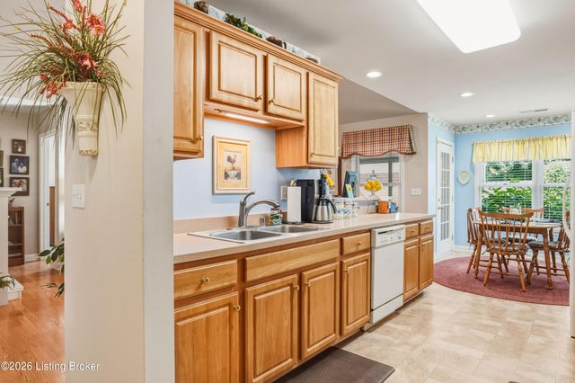 36 Trace Ln, Shelbyville, KY 40065