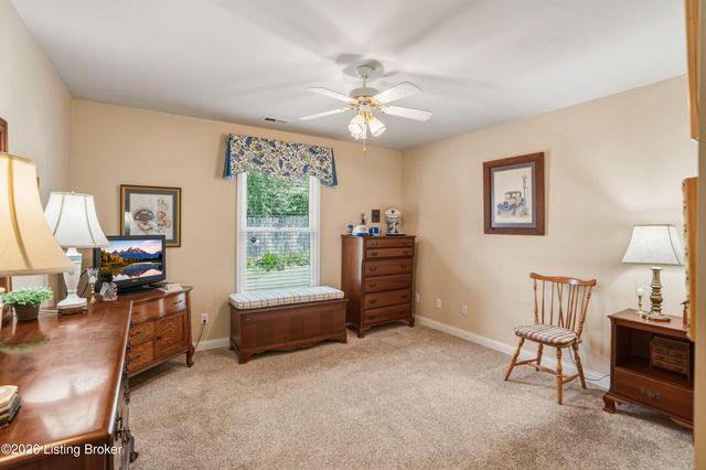 36 Trace Ln, Shelbyville, KY 40065