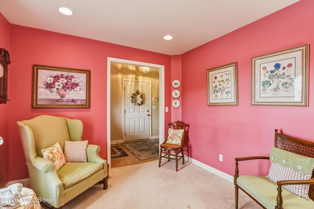 36 Trace Ln, Shelbyville, KY 40065