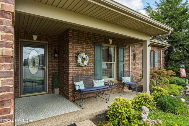 36 Trace Ln, Shelbyville, KY 40065