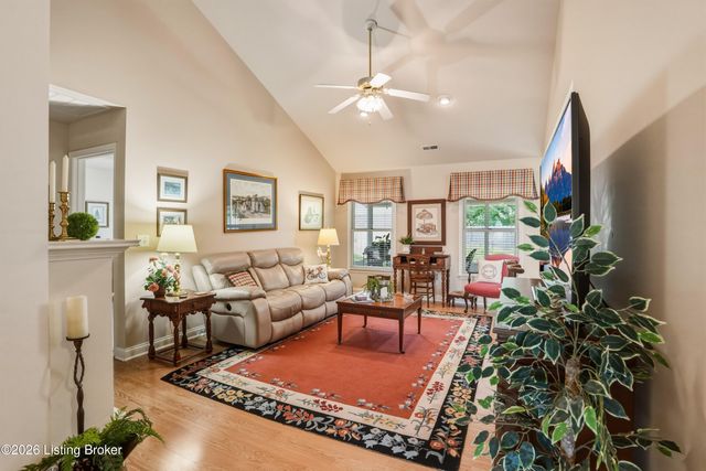 36 Trace Ln, Shelbyville, KY 40065