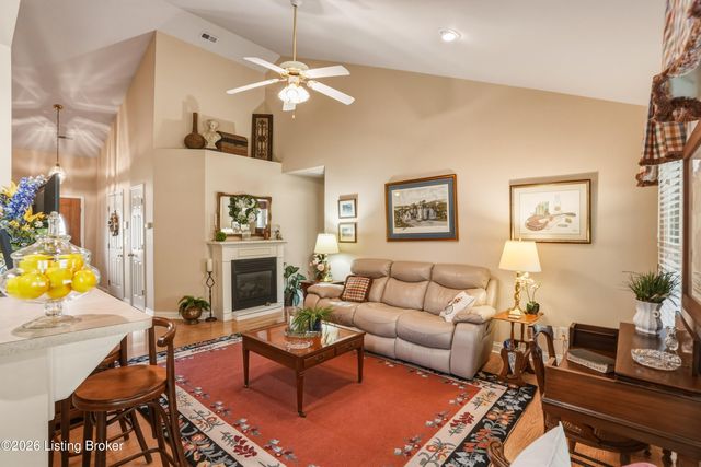 36 Trace Ln, Shelbyville, KY 40065