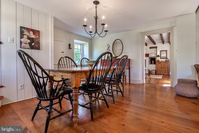 10 EBELHARE RD, Pottstown, PA 19465