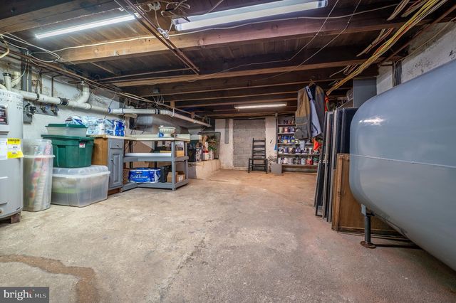 10 EBELHARE RD, Pottstown, PA 19465
