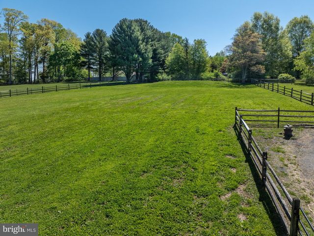 10 EBELHARE RD, Pottstown, PA 19465