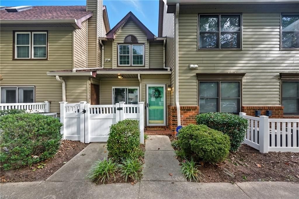 2 Tamarisk QUAY # 2D, Hampton, VA 23666