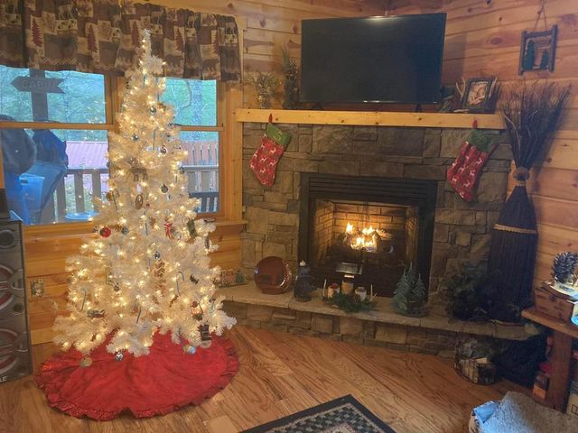 30 Zoe Hill Drive, Murphy, NC 28906