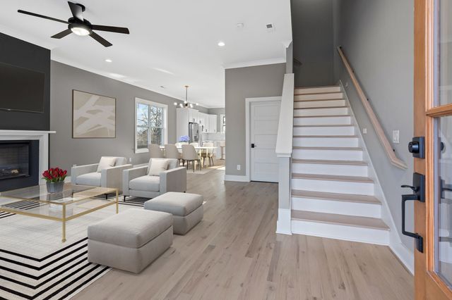 752B Croley Dr, Nashville, TN 37209