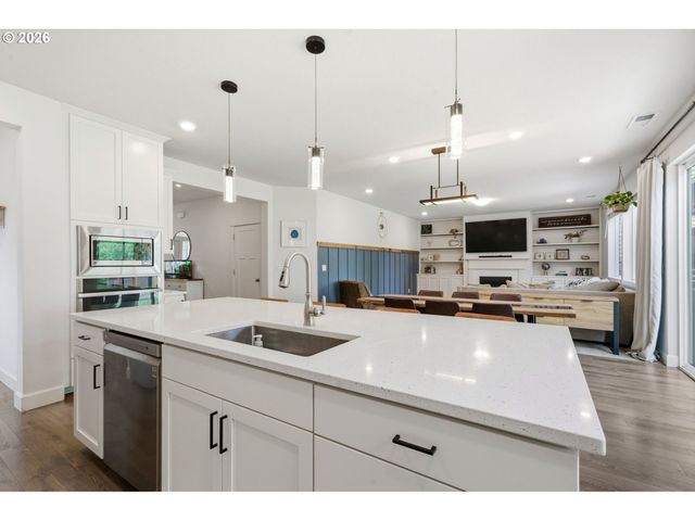 4245 Se FAITH Ave, Milwaukie, OR 97267