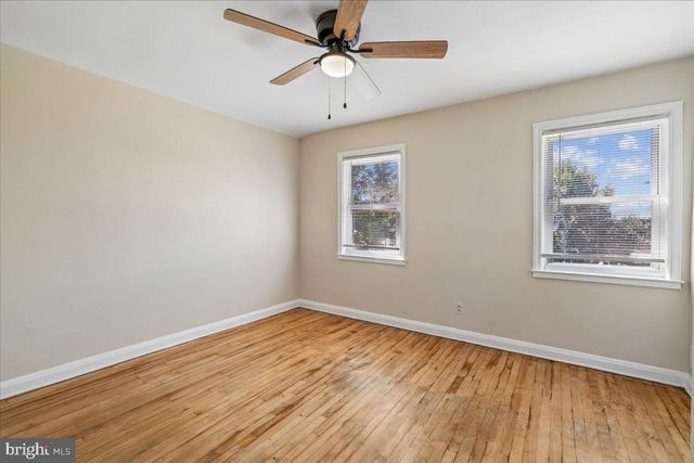 6846 BROENING RD, Dundalk, MD 21222