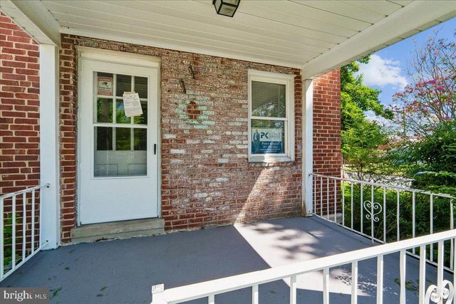 6846 BROENING RD, Dundalk, MD 21222