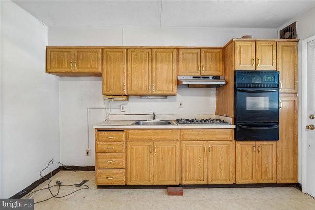 6846 BROENING RD, Dundalk, MD 21222