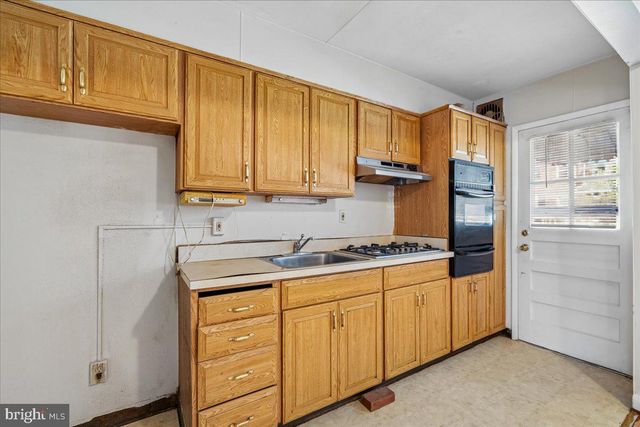 6846 BROENING RD, Dundalk, MD 21222