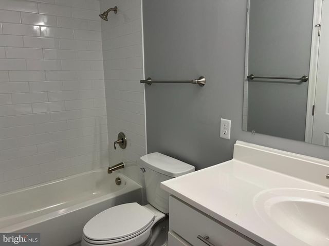 3807 PORT HOPE PT, Triangle, VA 22172