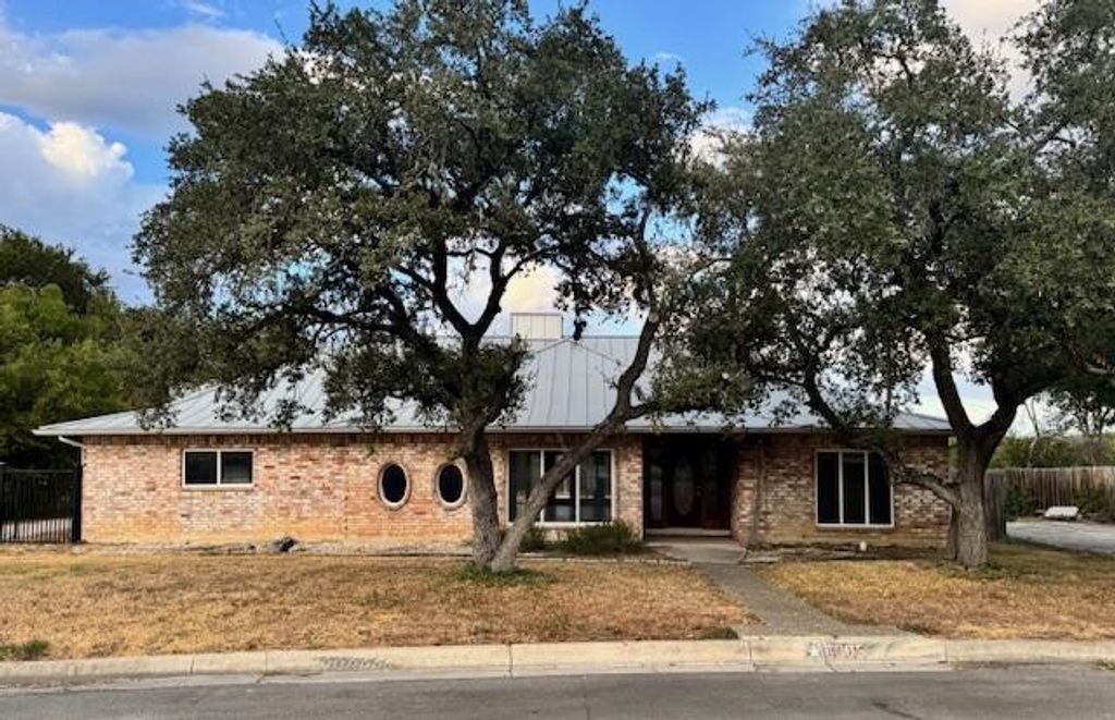 6005 Covers CV, New Braunfels, TX 78132