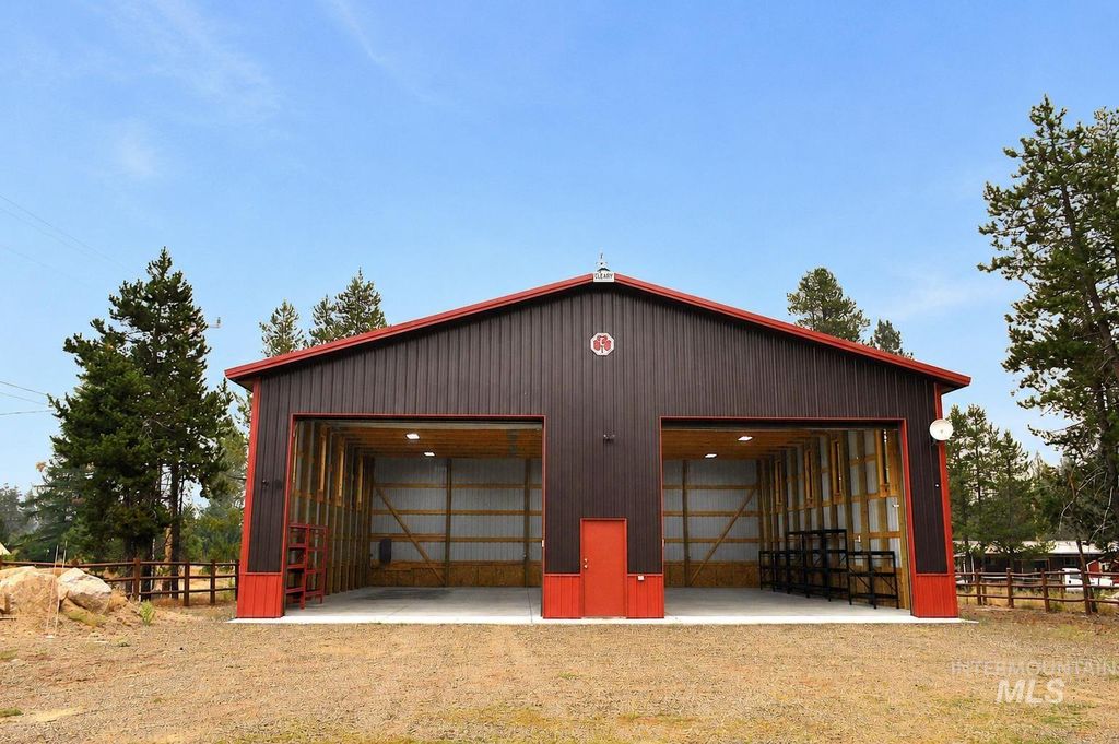 1739 W Roseberry, Donnelly, ID 83615 photo 3