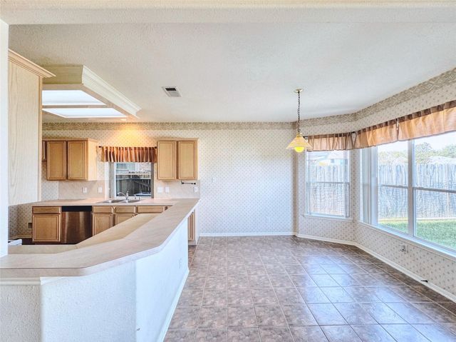 6923 Crystal Dowels Drive, Pasadena, TX 77505