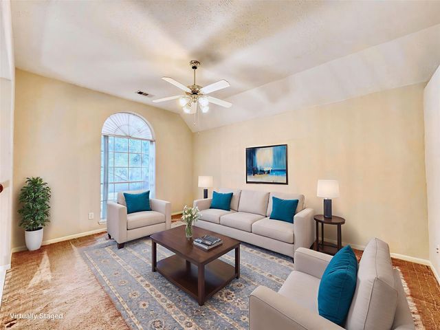 6923 Crystal Dowels Drive, Pasadena, TX 77505