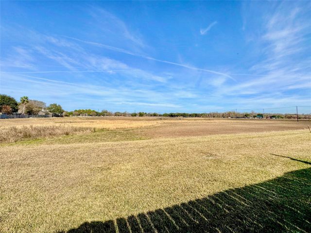 6923 Crystal Dowels Drive, Pasadena, TX 77505