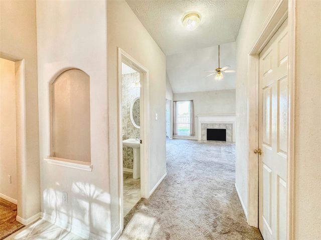 6923 Crystal Dowels Drive, Pasadena, TX 77505