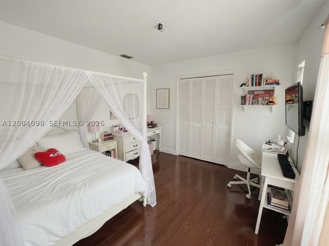 332 Briarwood Cir 2-19, Hollywood, FL 33024