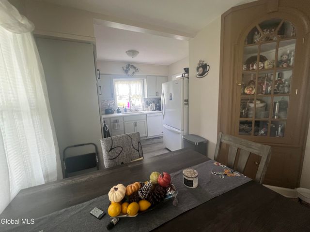 218 E Campbell Road, Rotterdam, NY 12303