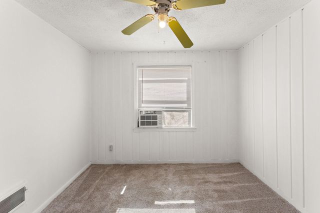 225 Richmond Street W, South Saint Paul, MN 55075