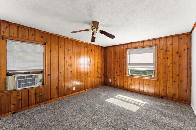225 Richmond Street W, South Saint Paul, MN 55075